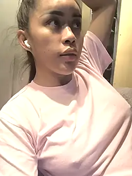 QuiinMollyXxX online show from February 26, 7:53 am