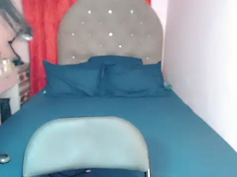 TSDESIREcindy29 online show from March 31, 8:05 am