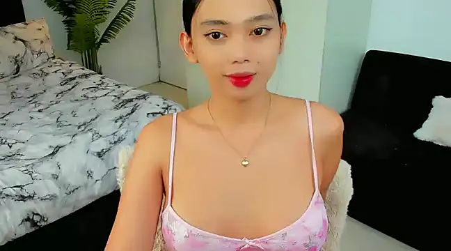 Snapshot of GenesisCastillano chatting on February 11, 5:37 am GenesisCastillano online show from February 11, 5:37 am