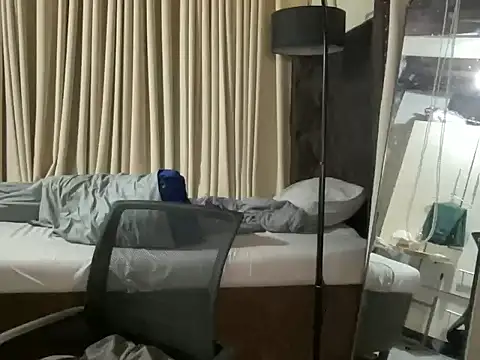 Lilly cruz online show from November 22, 12:56 am