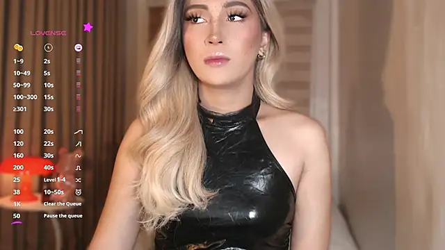 Violetversacexxx online show from March 7, 5:46 am