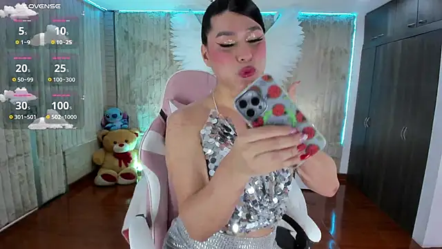 Snapshot of floryn_susana chatting on December 31, 6:13 pm floryn susana online show from December 31, 6:13 pm