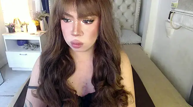 Snapshot of RebecaNextToYou chatting on January 22, 5:28 pm RebecaNextToYou online show from January 22, 5:28 pm