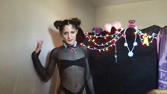 spoilbadkittynow online show from February 22, 7:05 pm