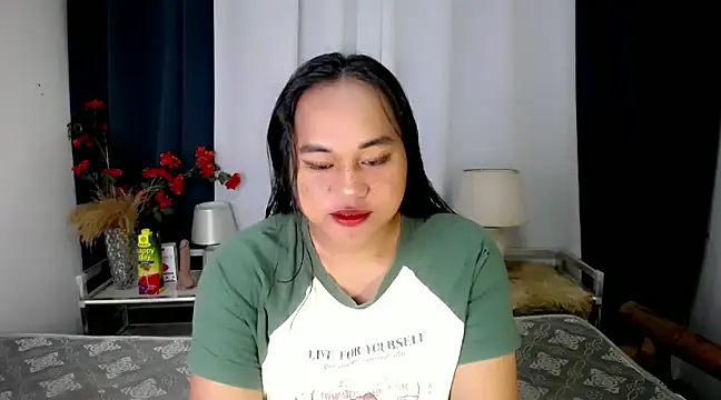 bettina love online show from December 3, 8:22 am