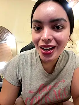 HotstuffCherrySummer online show from December 15, 8:10 am