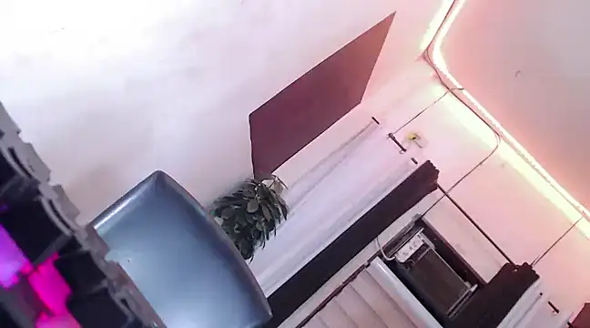 Chubbytransgirl21 online show from March 1, 4:44 pm