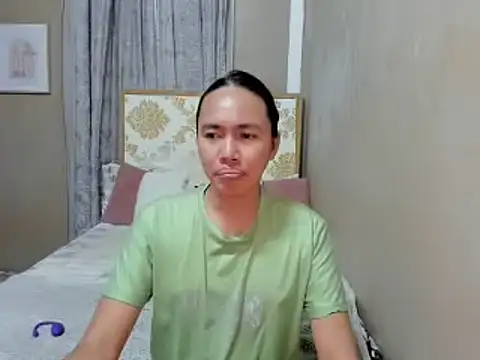 Snapshot of lady_kim_boner chatting on March 16, 10:42 am lady kim boner online show from March 16, 10:42 am