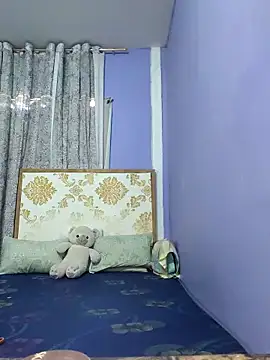 lady kim boner online show from April 13, 2:37 am