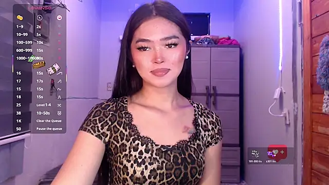 Itsme claire online show from October 28, 1:03 am