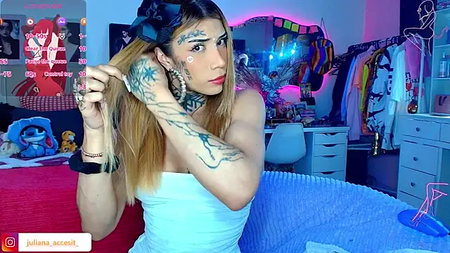 caroline cossei online show from March 25, 5:24 am