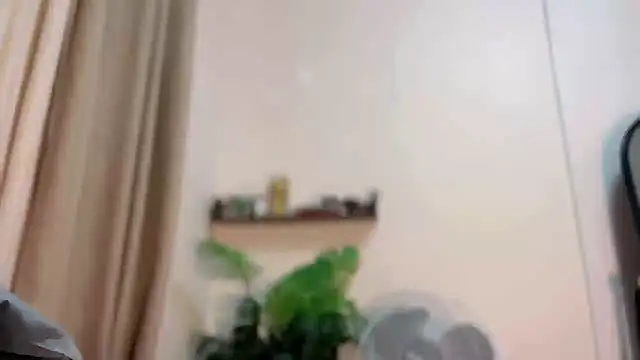 ehotlovea  online show from January 9, 9:42 pm