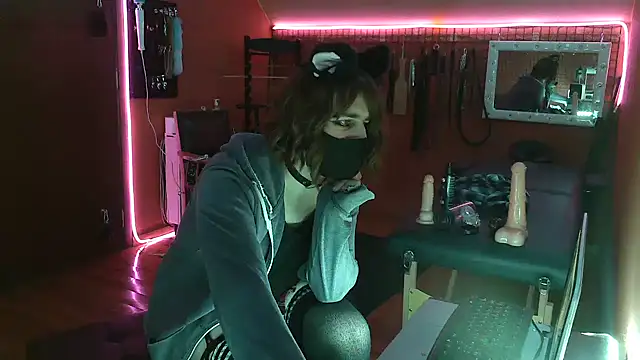 Ginny-the-bdsm-nympho online show from January 9, 6:04 pm