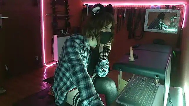 Ginny-the-bdsm-nympho online show from March 29, 5:02 pm