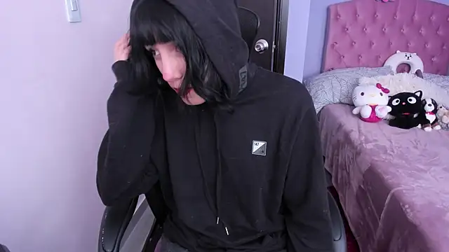 Room312  online show from January 25, 4:42 pm