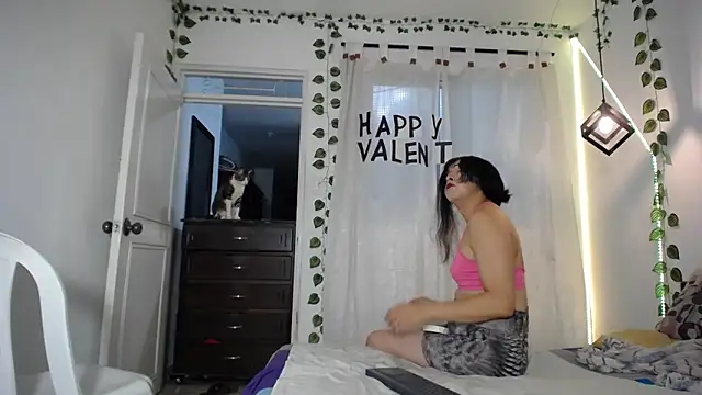 ivonne  hott1 online show from February 14, 1:02 am