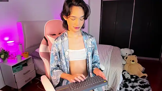 Ainhoads online show from March 19, 8:25 am