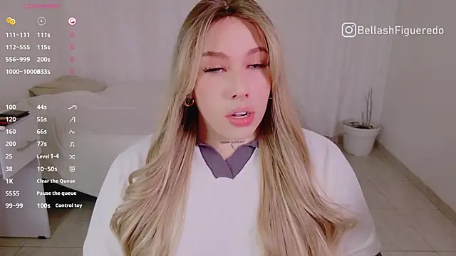 IsabellaFigueredo   online show from March 22, 9:56 am